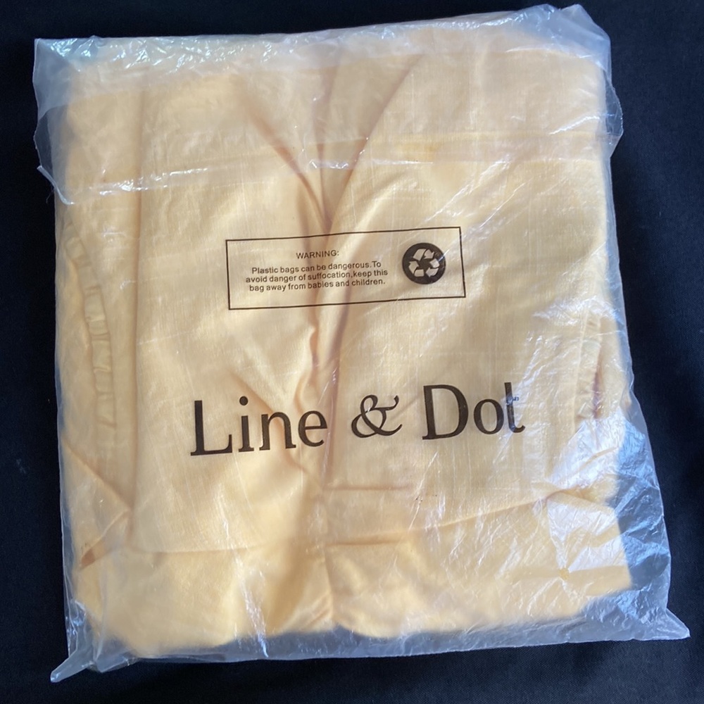 Line & dot dresses - Picture 10 of 10